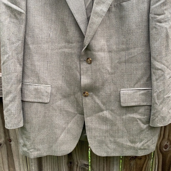 Oscar de la Renta tan single breasted jacket, size 46R - Picture 3 of 7